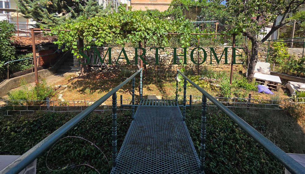 Дава се под наем Тристаен апартамент в Велико Търново, Център - 83 кв.м за 392.7 € - Снимка #2