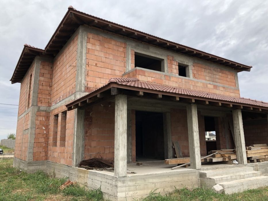 Executam case la roșu - tencuieli - renovari case apartamente
