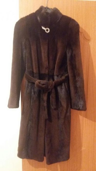 Норковая шуба        .
