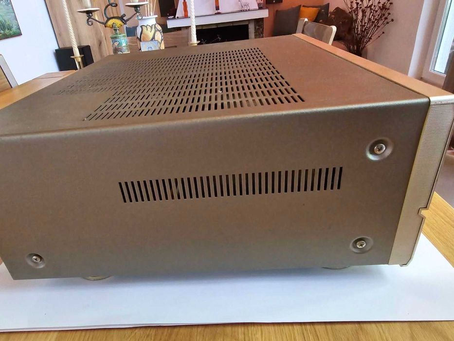 Продавам ресивър DENON AVR - 3802 и плеър SACD DENON - 2900