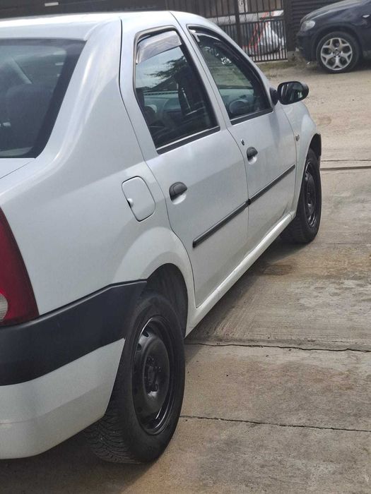 Dacia Logan 1.5 dci berlina, 139 000 km, inchidere centralizata.
