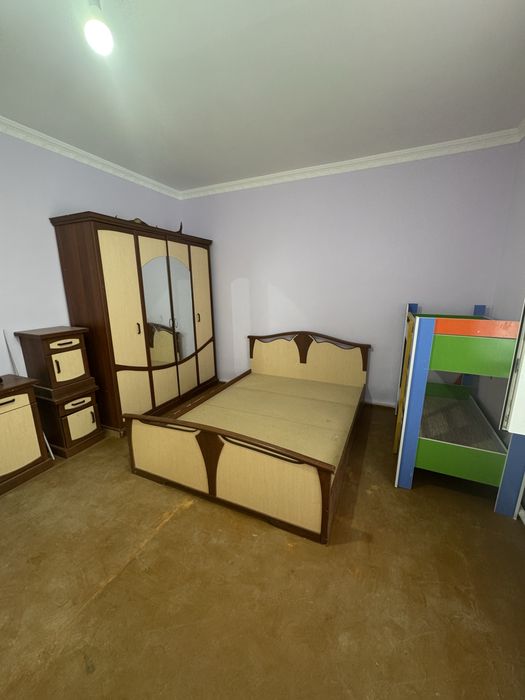 Dustlik MFYda uy sotiladi