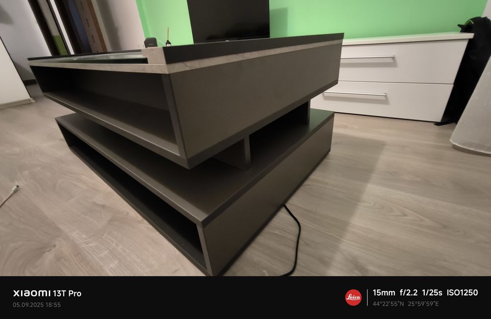 Masa de cafea cu lumina led.Model unicat