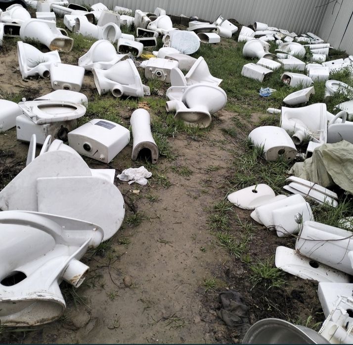 Унитаз без бачка продам