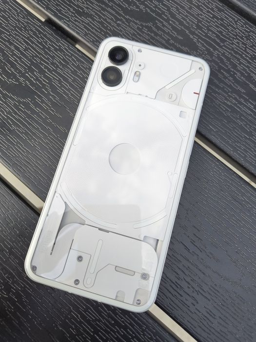 NothingPhone 2  -- 14 GB RAM --256 Gb
