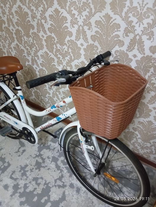 Велосипед подростковый, можно и взрослым.