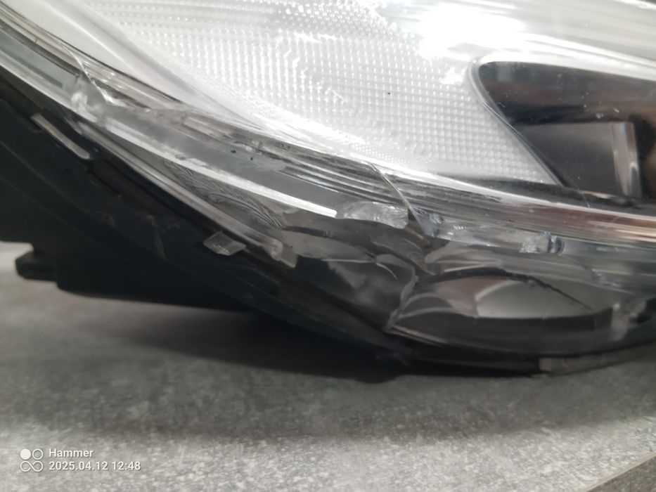 Десен full LED фар за volvo v40 2017 до 2020 година