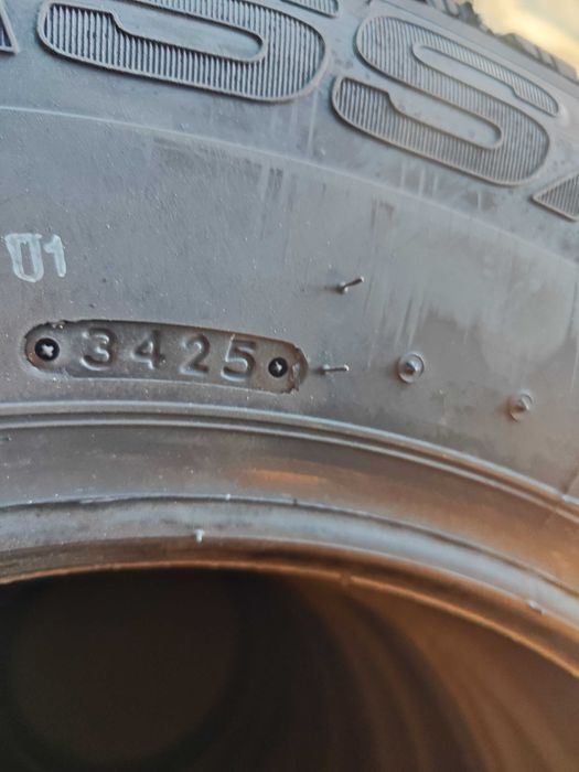 Зимни гуми 205/75/16C Lassa