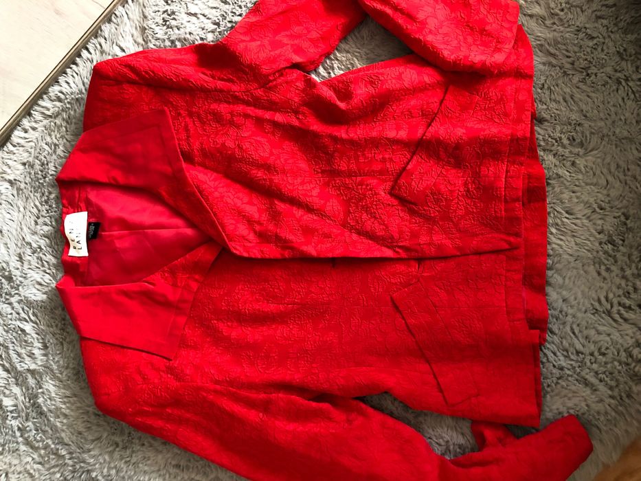 Ново копринено сако