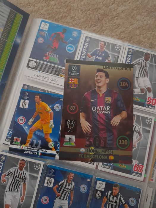 Catalog cu fotbaliști