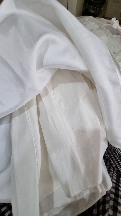 Нарядное  платье девочке