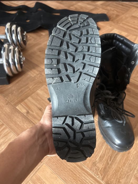Продам берцы кожаные