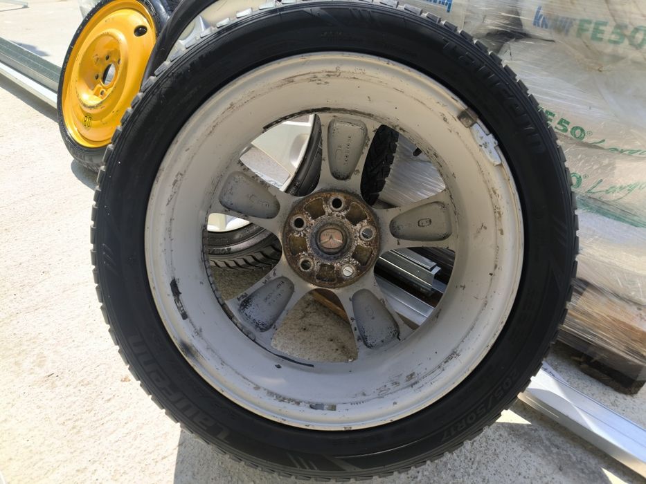 Гуми  205/50/17 и патерица 5х114,3 за Mazda, Subaru, Toyota