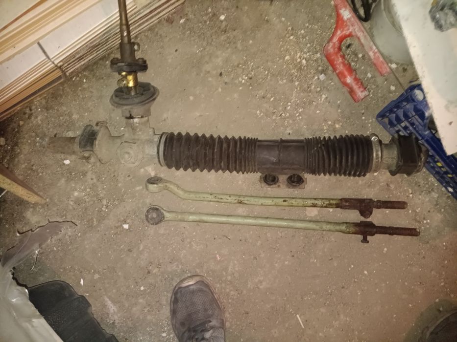 Продавам останали части