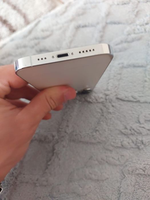 IPhone 13 pro белый