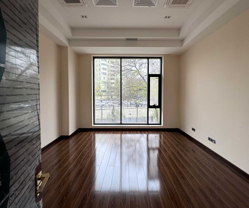 Бизнес-помещение площадью 177 м² в 5* отеле Ramada Plaza [аренда]