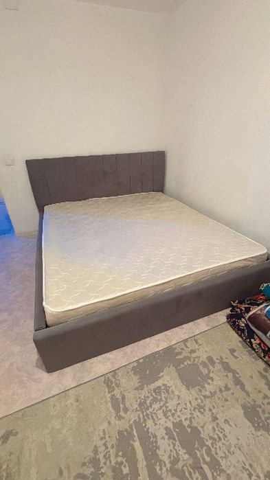 Двухместный кровать