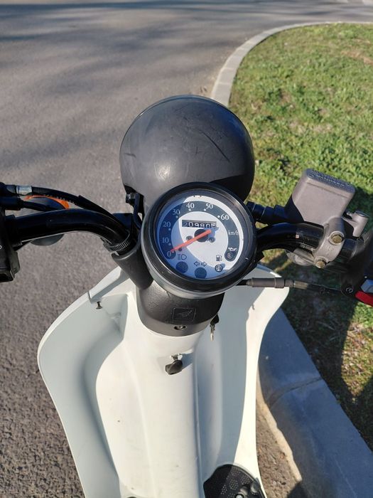 Scuter Honda SKY 50.