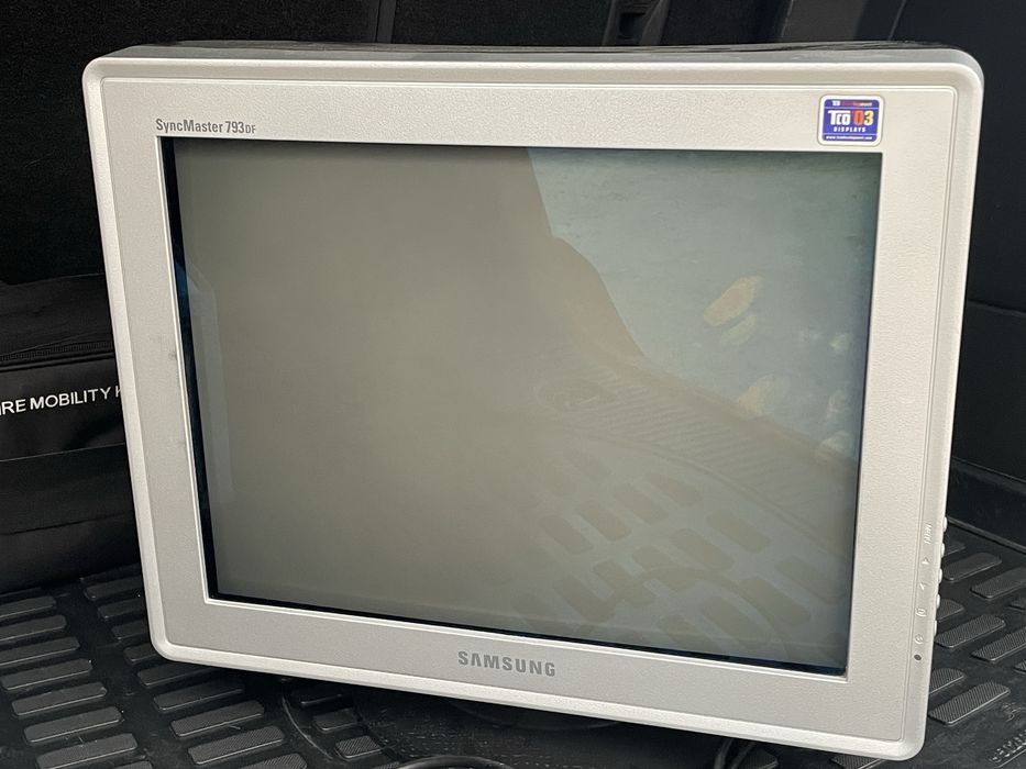 Монитор Samsung SyncMaster