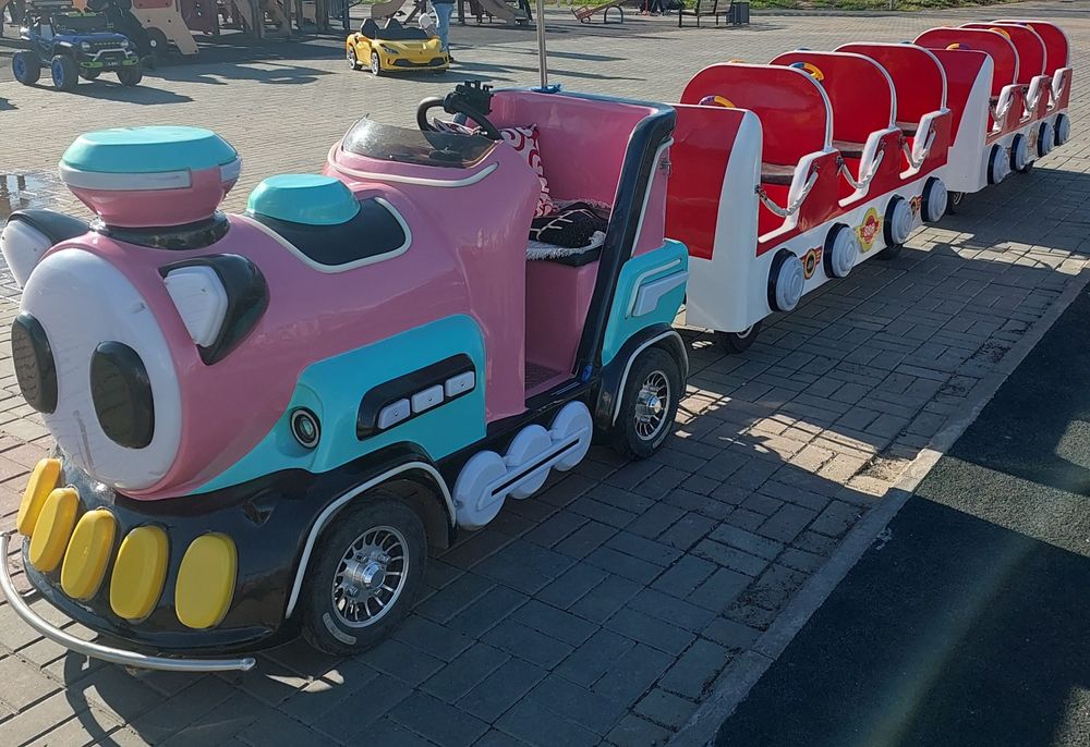 Электрический,детский паровозик