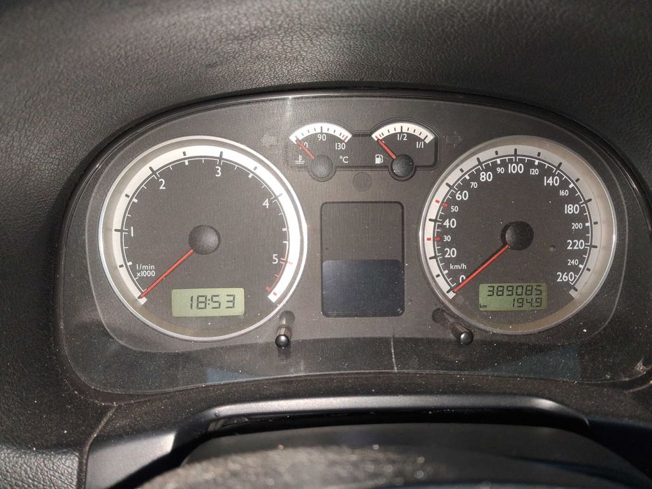 Automobil de vânzare