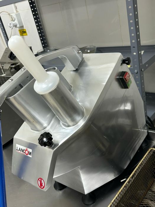 Vand utilaje bucatarie