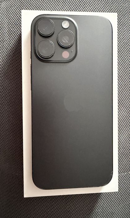 iPhone 16 Pro Max 256GB Black Titanium