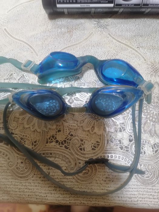 Продам очки для плаванья.