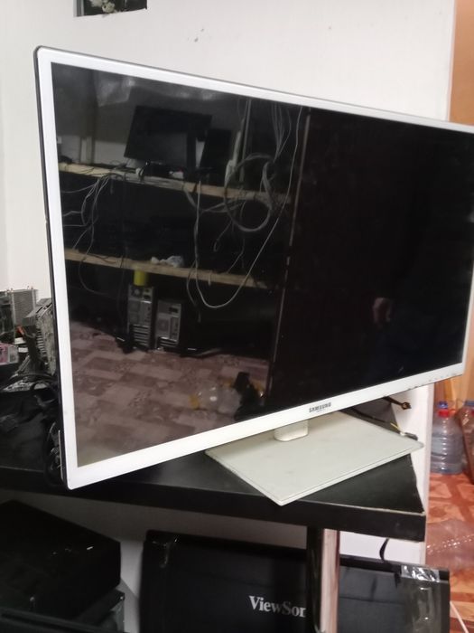 Продам мониторы 32 диоганаль 60гц