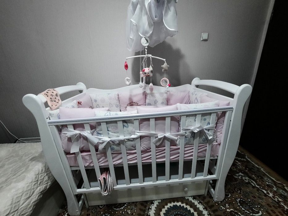 Продаю детский манеж