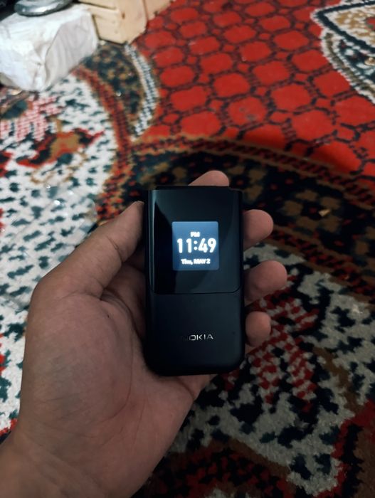 Nokia 2720 Flip 4G yangi