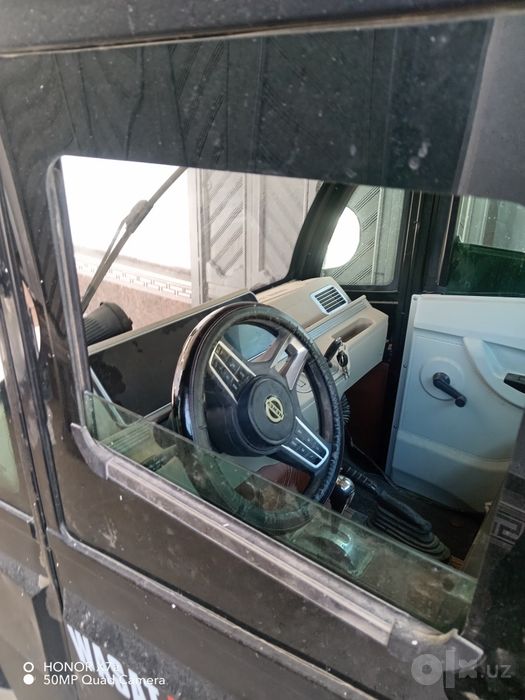 Elektr yuk tritsikli (Muravey) — yopiq kabina, 6 akkumulyator, 76 km