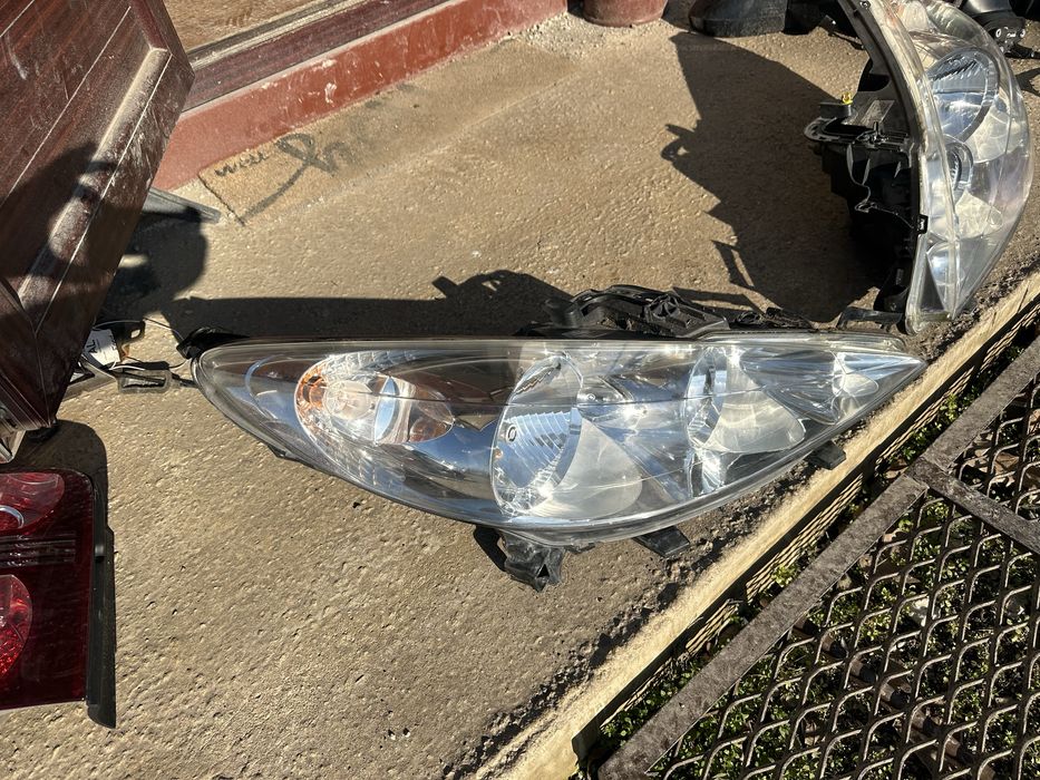 Фар/Фарове за Пежо 207