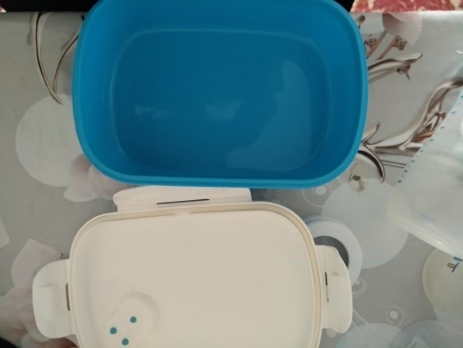 контейнер новый для еды