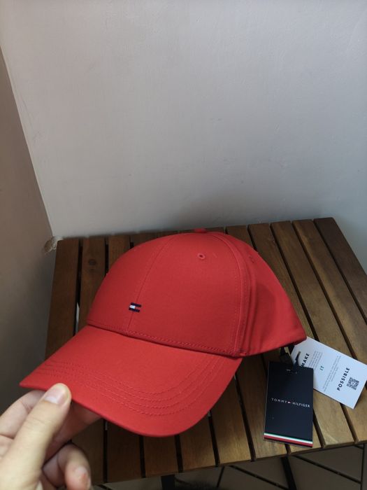 Tommy Hilfiger șapcă roșie unisex cu logo brodat mic mărime universală noua