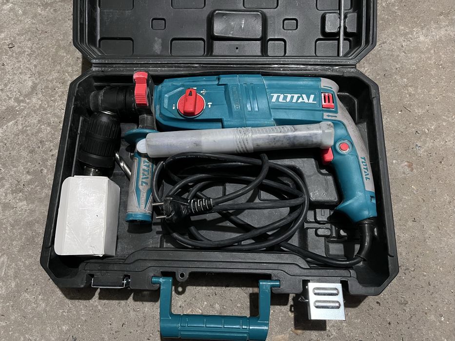 Перфоратор Total