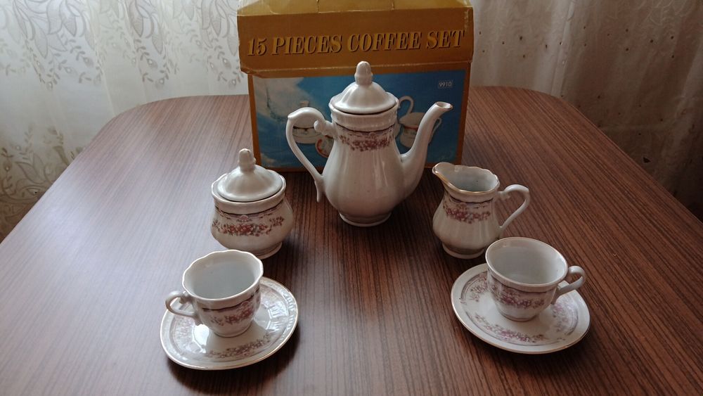 Кофейный сервиз на шесть персон