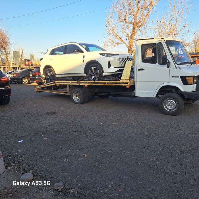 Эвакуатор Услуга 5000.