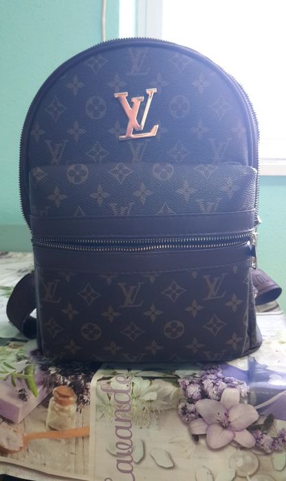 Модерна Дамска раница