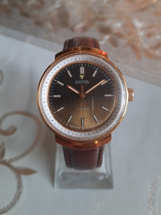 Продам часы Восток-Ау10