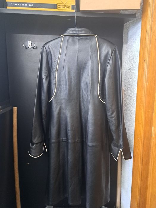 Haină de piele lunga