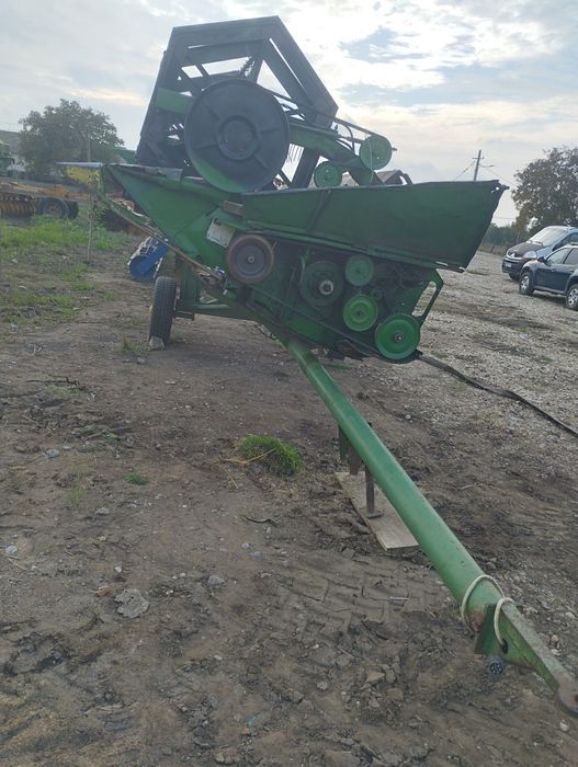 Combina John Deere 2056