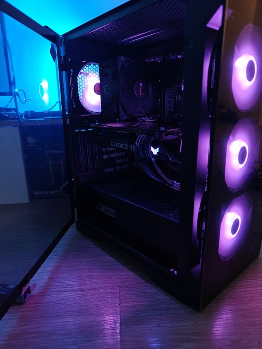 Топ Геймърски с RTX  3080 / 14400 / 32GB RAM