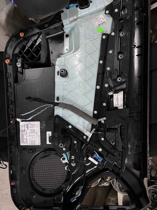 салон за Mercedes W204 седан facelift