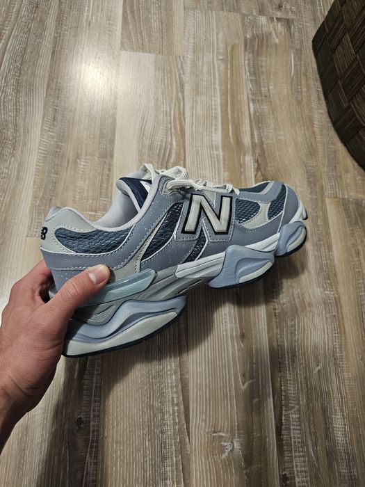 Чисто нови NEW BALANCE сини обувки 42.5