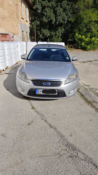 кола Ford mondeo