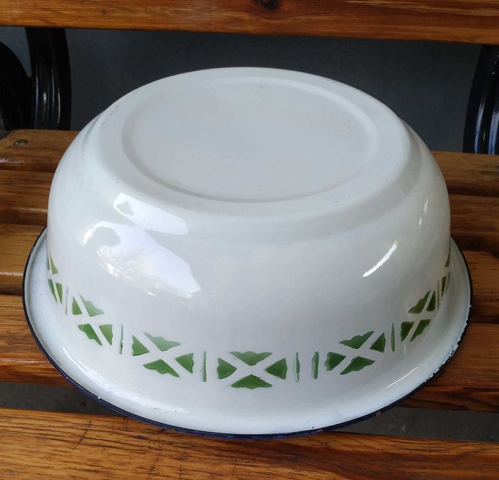 Кастрюля эмалированная 10,5 л. Тазики 7л/8,5л. Советские.