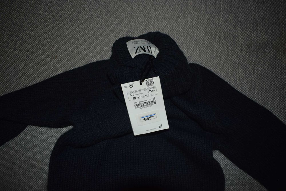 Pulover din lana, pe gat copii Zara marimea 120