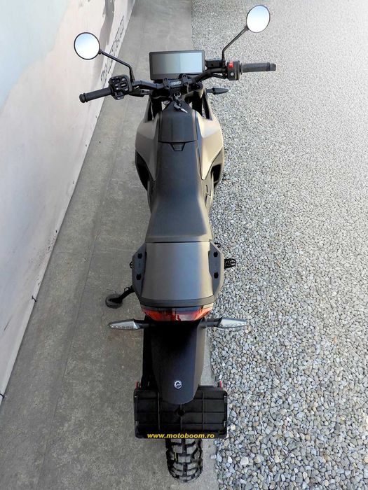 Motocicleta electrica Can-Am Origin 35kW 2025 Rate | Leasing