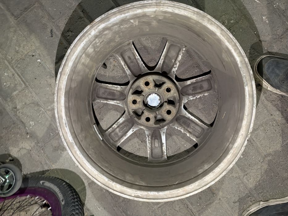Диский нна  R17